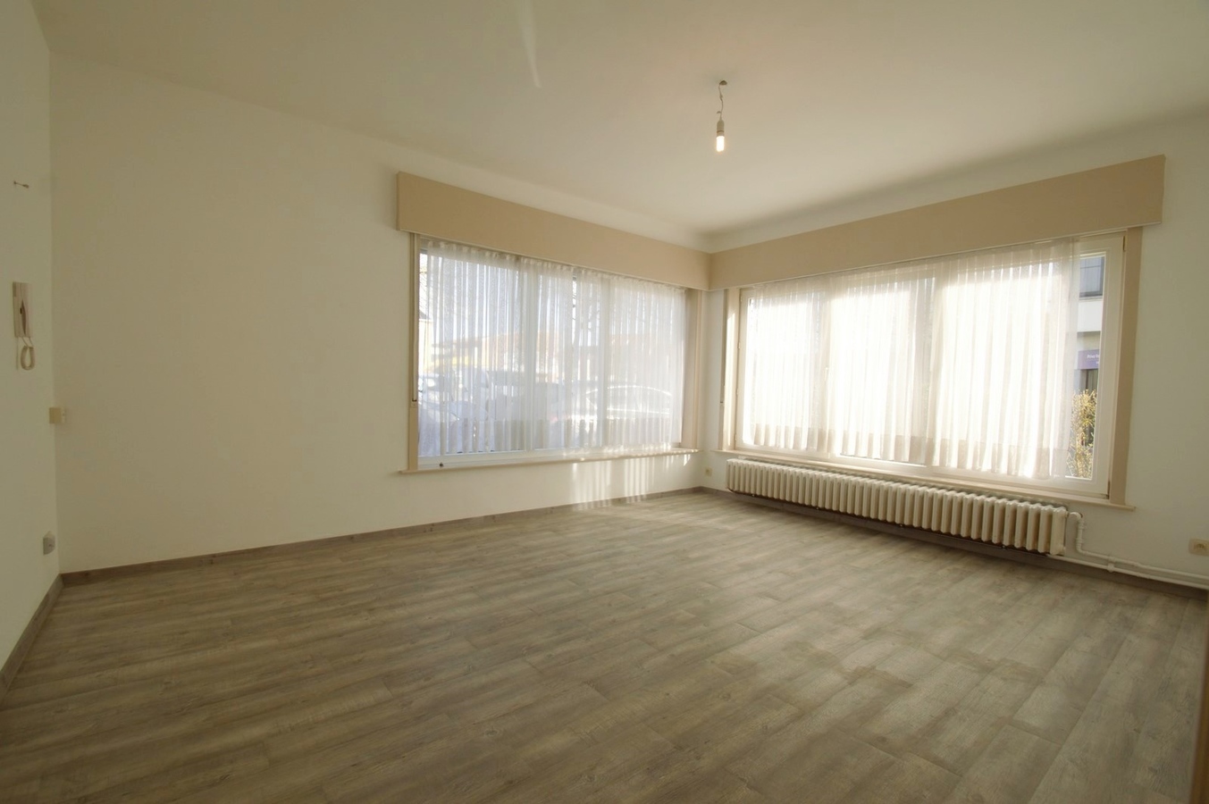 Gelijkvloers appartement met terras en garage - Heist 