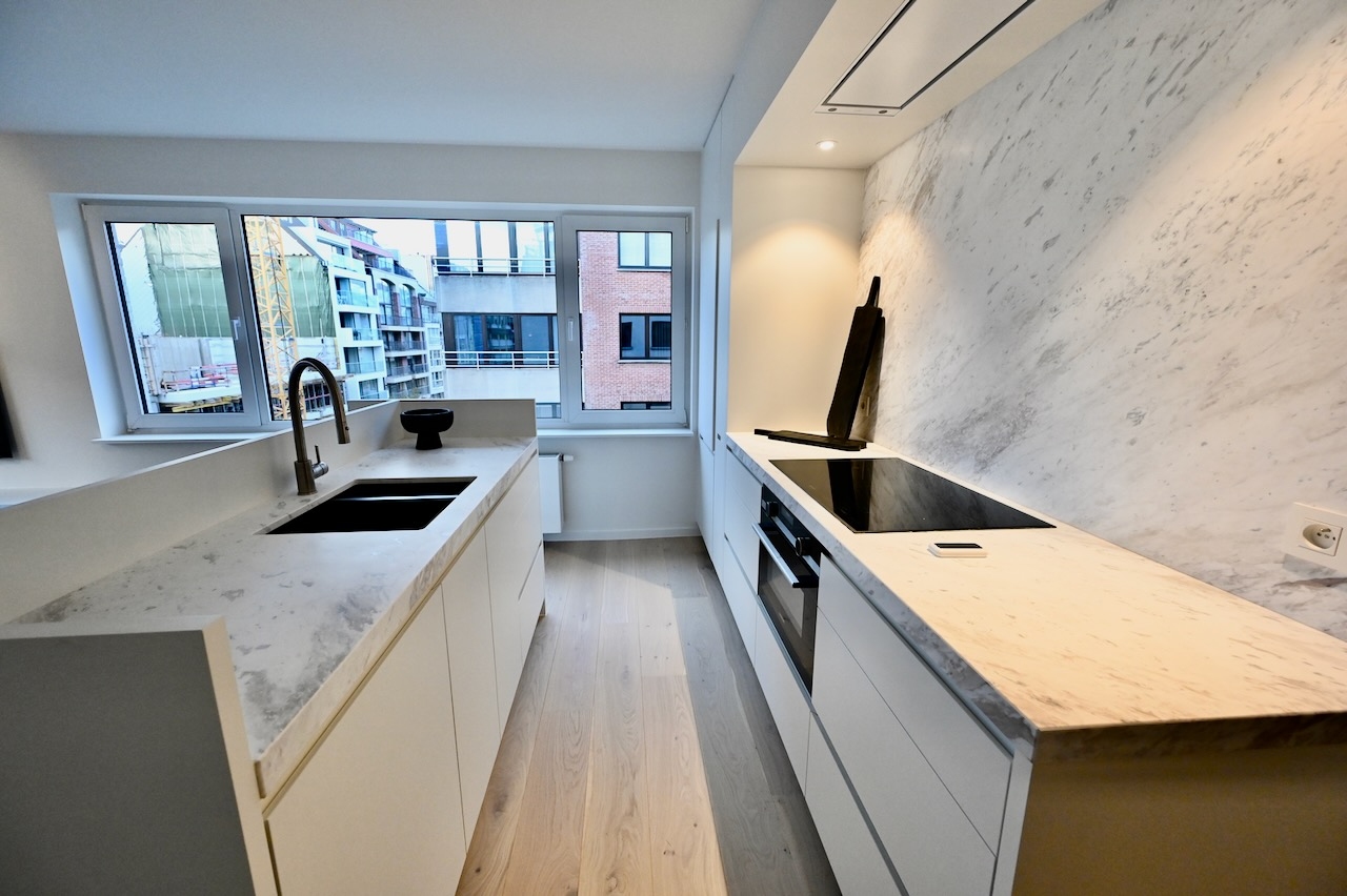 Recent appartement gelegen nabij het Rubensplein op wandelafstand van het strand. Momenteel in afwerking. 