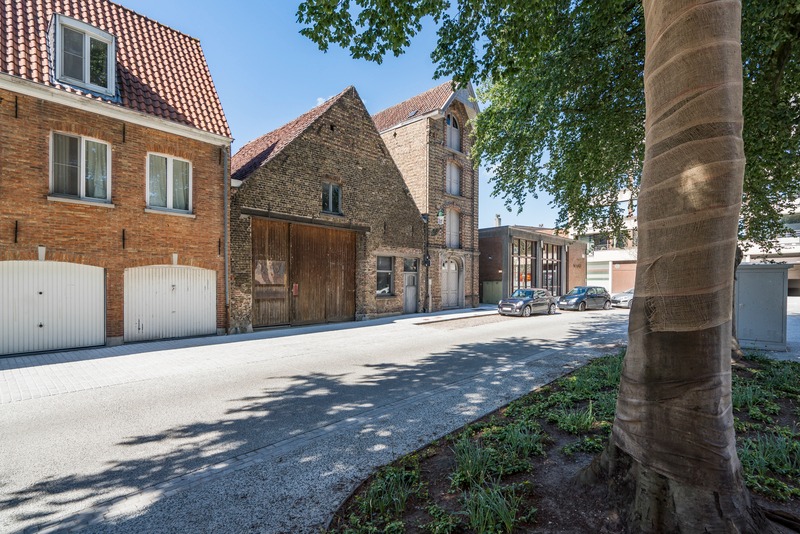 uitzonderlijk groot winkelpand in centrum Brugge 