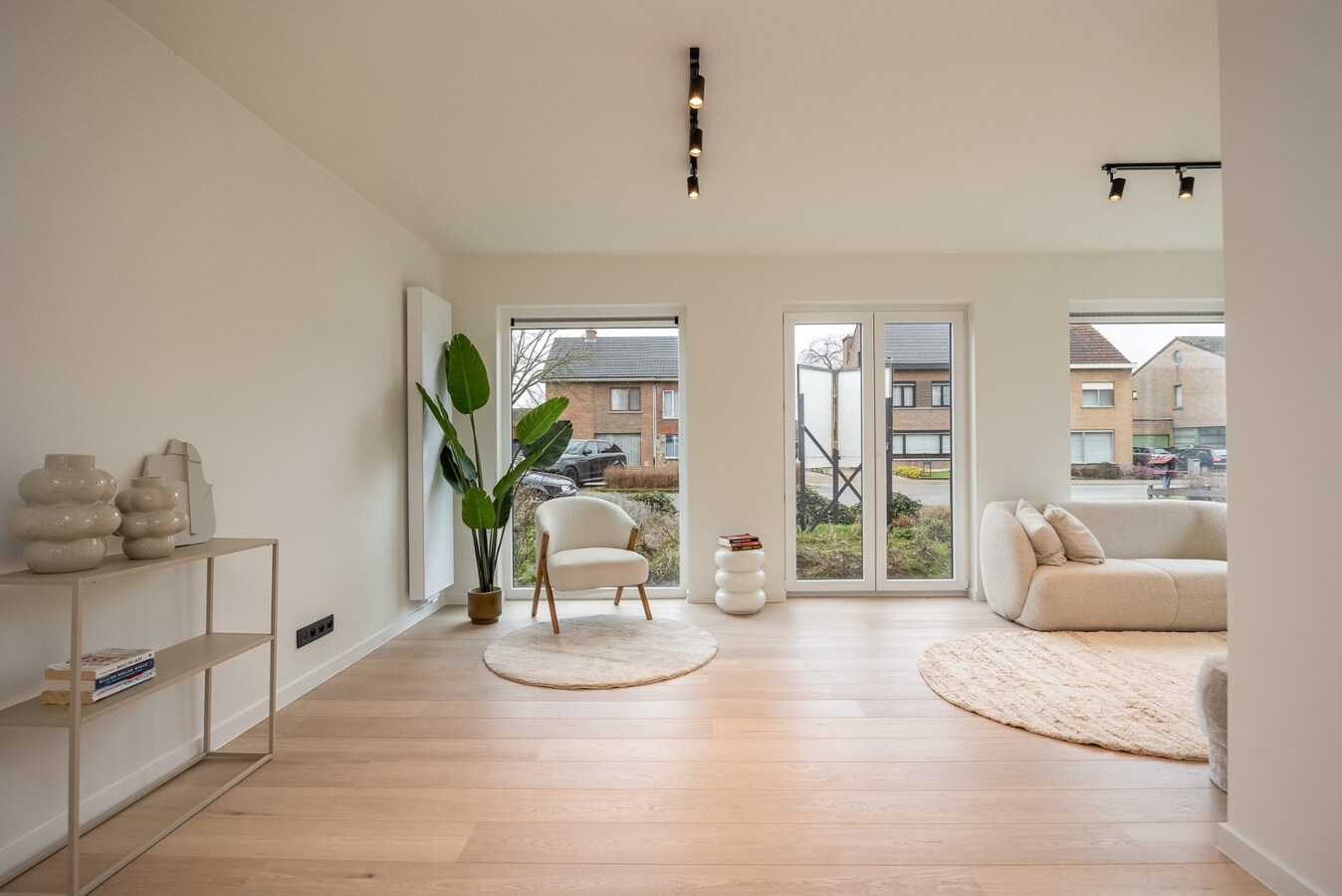 Volledig gerenoveerde HOB op een toplocatie te Kapellen! 