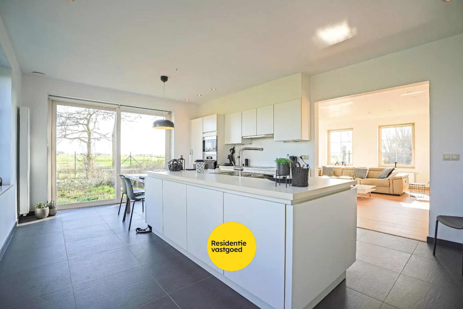 Recente open bebouwing (2019) op een perceel van maar liefst 44.888 m² 