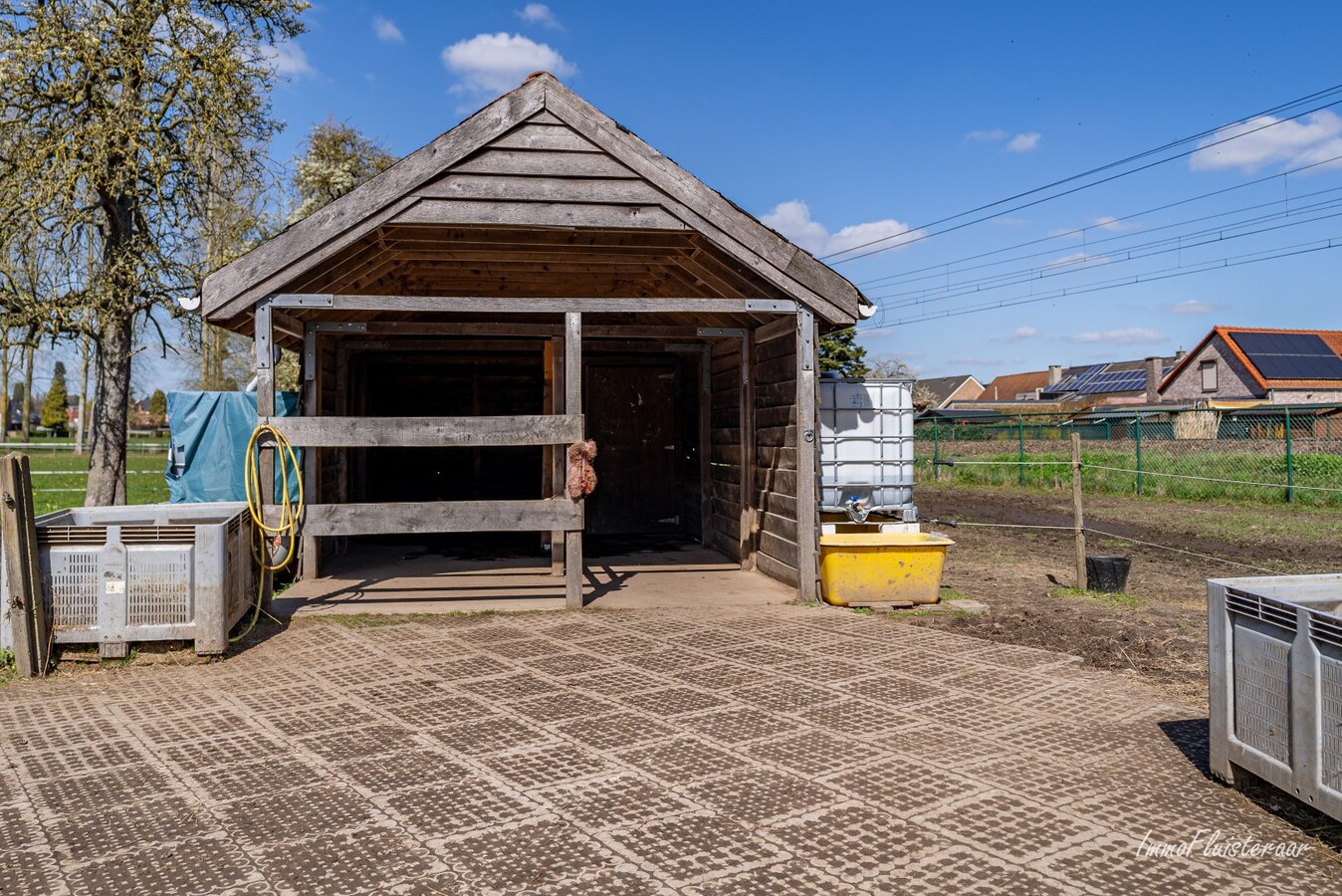 Charmante boerderij met piste en weides op ca. 59 are te Hoeselt 