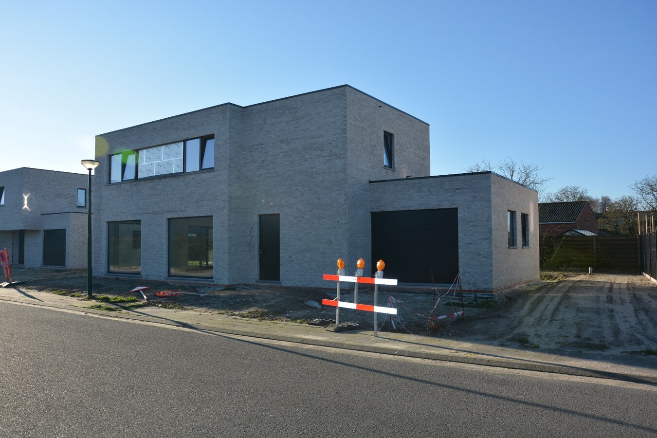 2 Ruime nieuwbouwvilla's op rustige ligging 