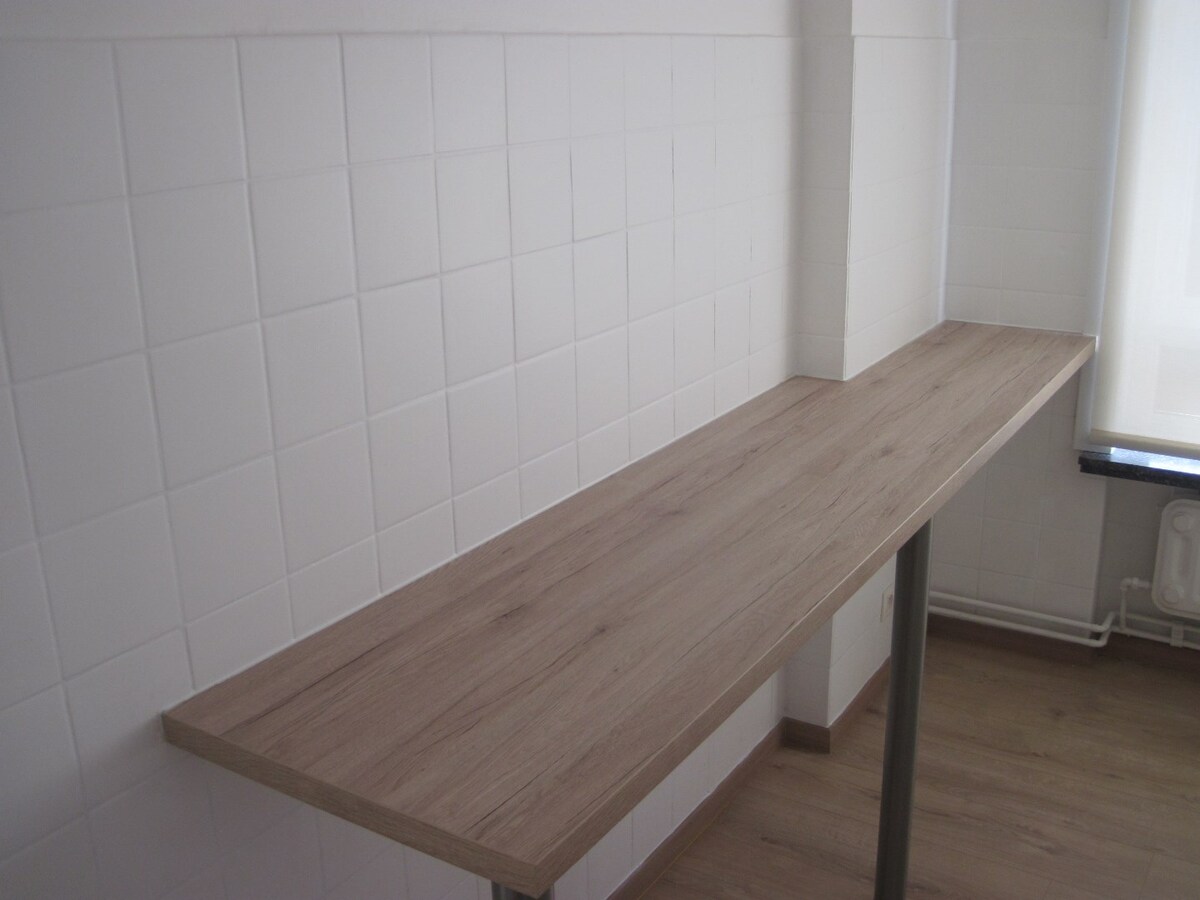 Luxueus appartement met garage en berging (kelder). 