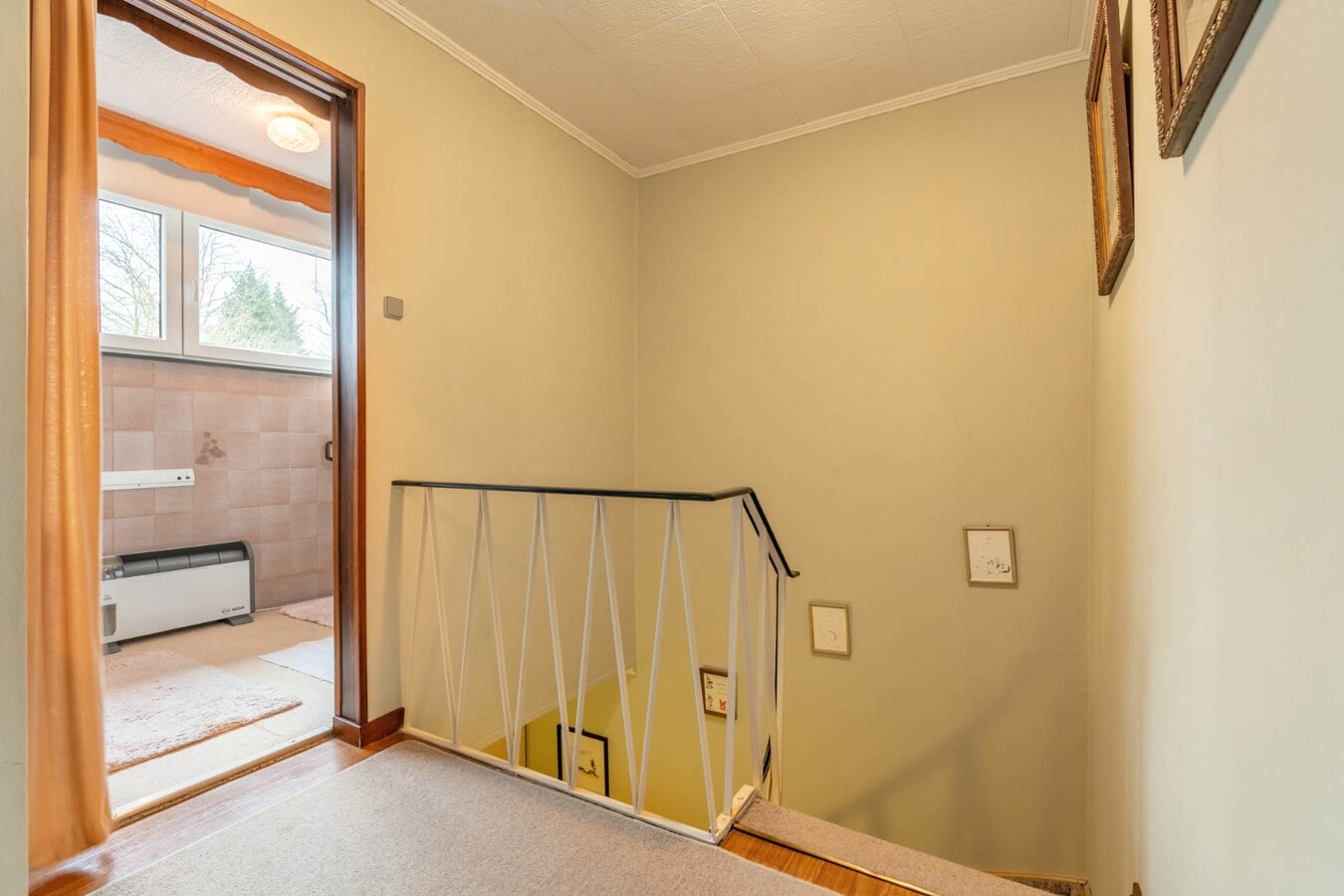 Ruime woning met 4 slaapkamers. 