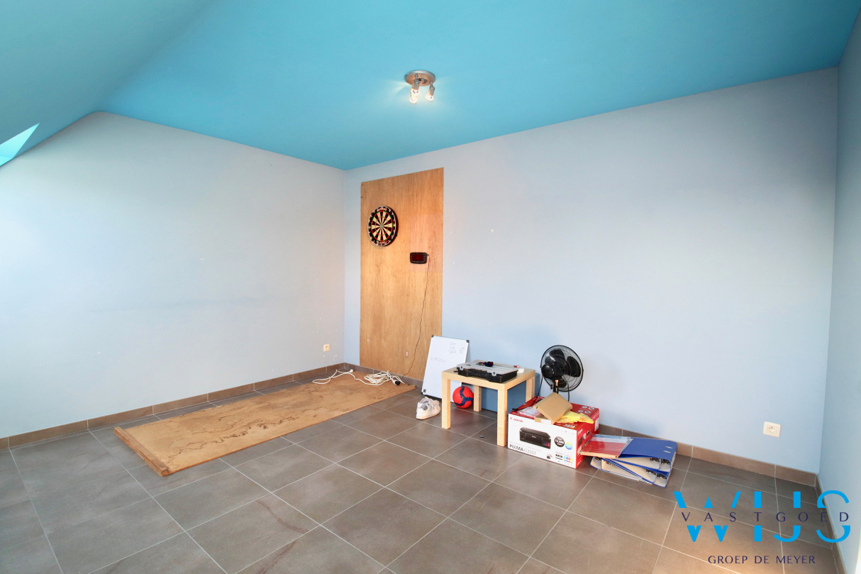 Prachtig woonhuis met 5 slaapkamers &amp; tuin te SLEIDINGE! 