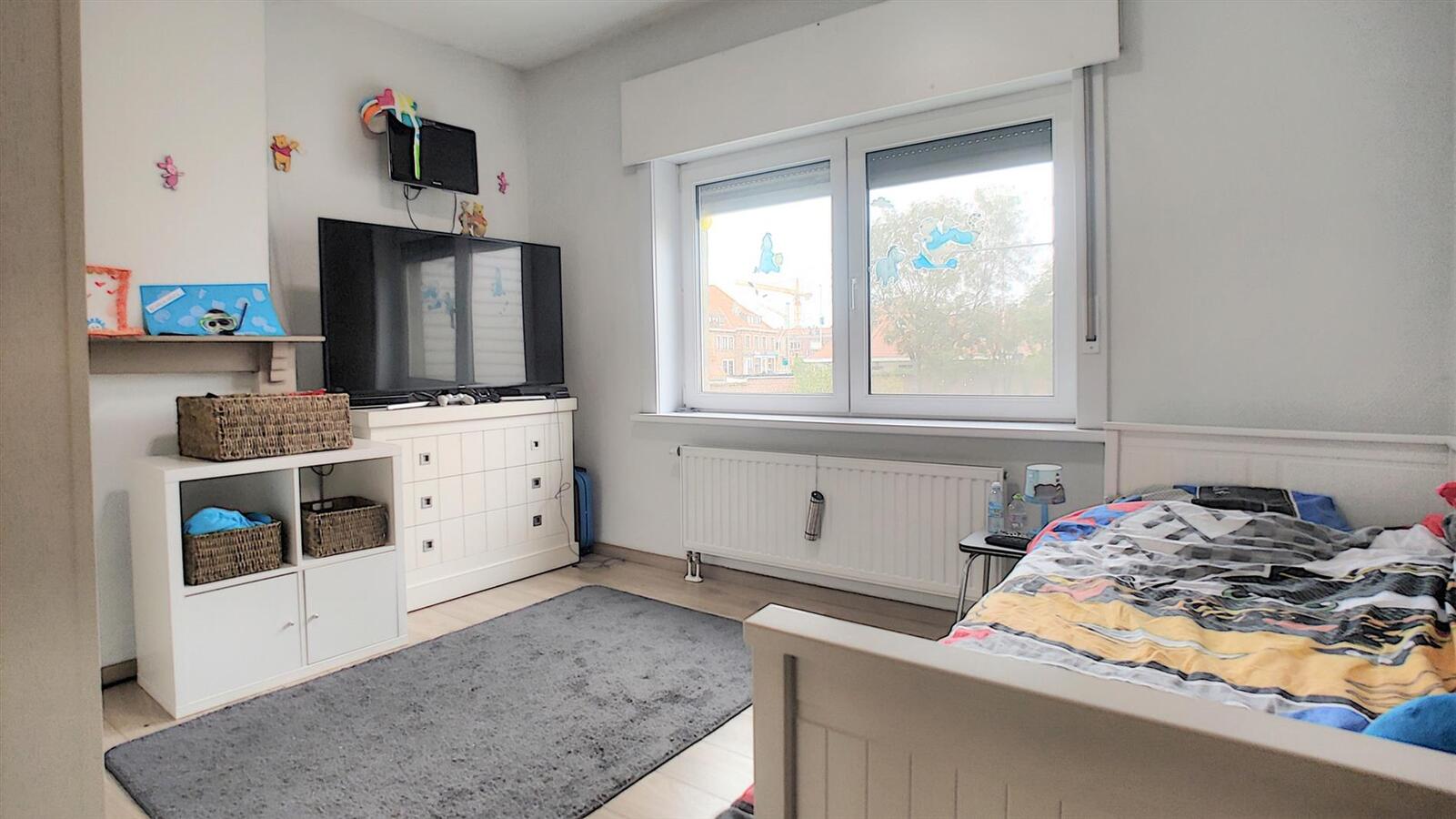 Grote gezinswoning met twee garages - Zeebrugge 