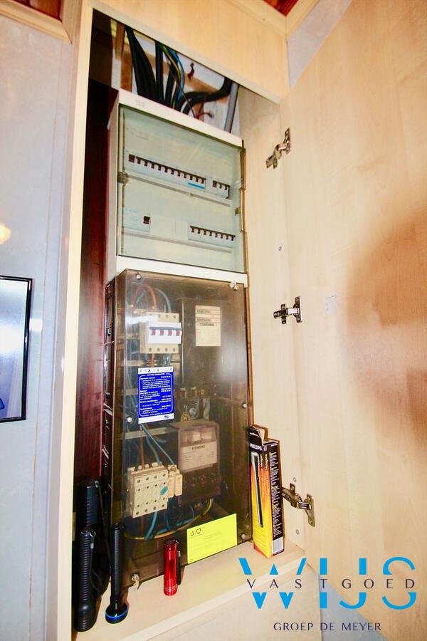 Praktische instapklare rijwoning gelegen in een rustige straat te Rieme! 