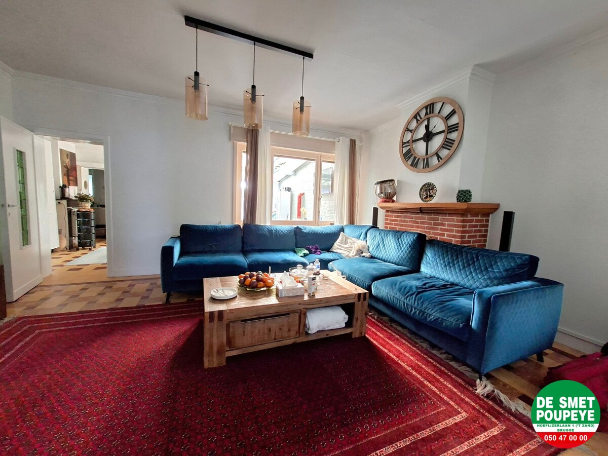 Ruime woning met garage 