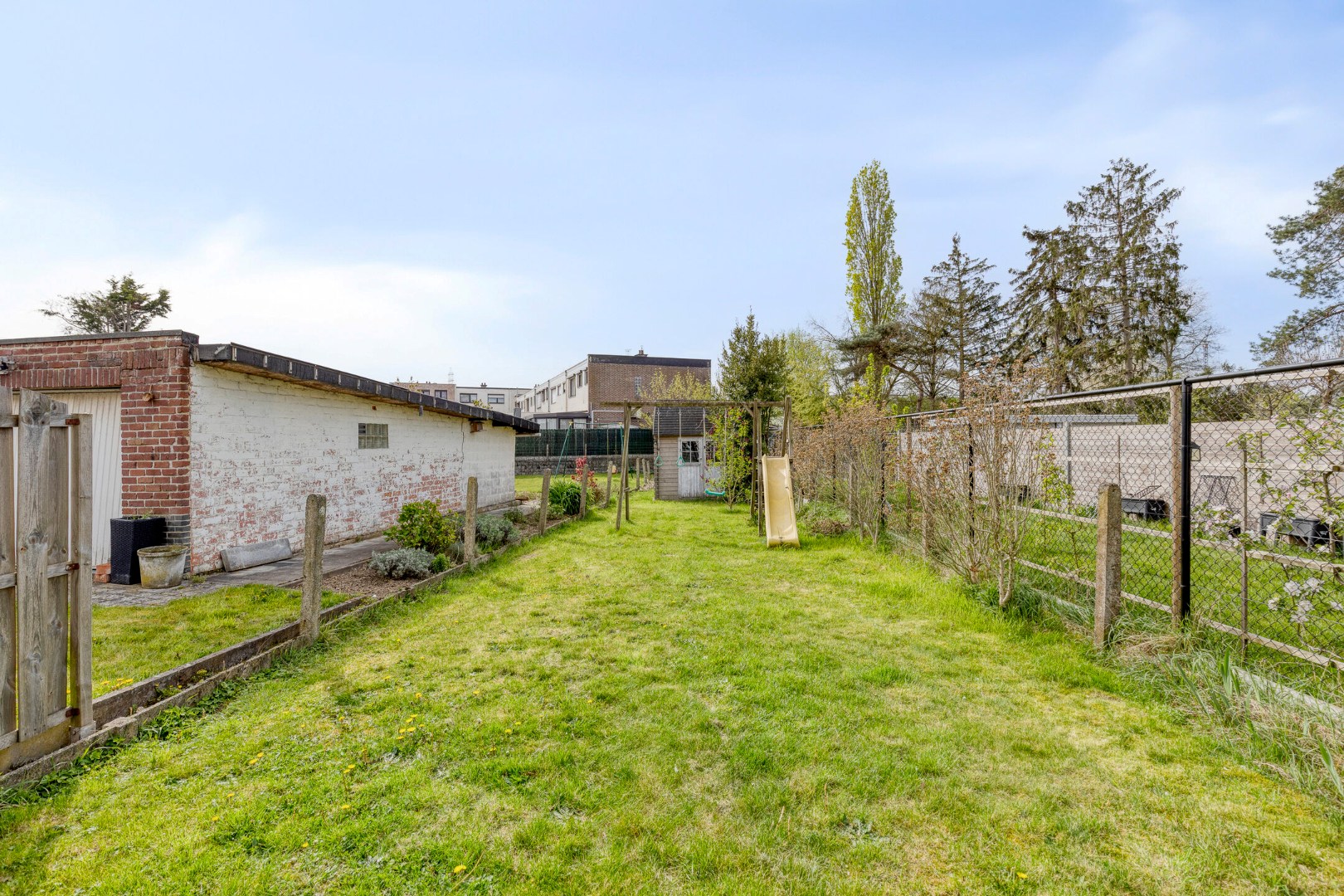 Gerenoveerde halfopen woning met 3 slaapkamers en tuin – 1651 LOT (BEERSEL) 