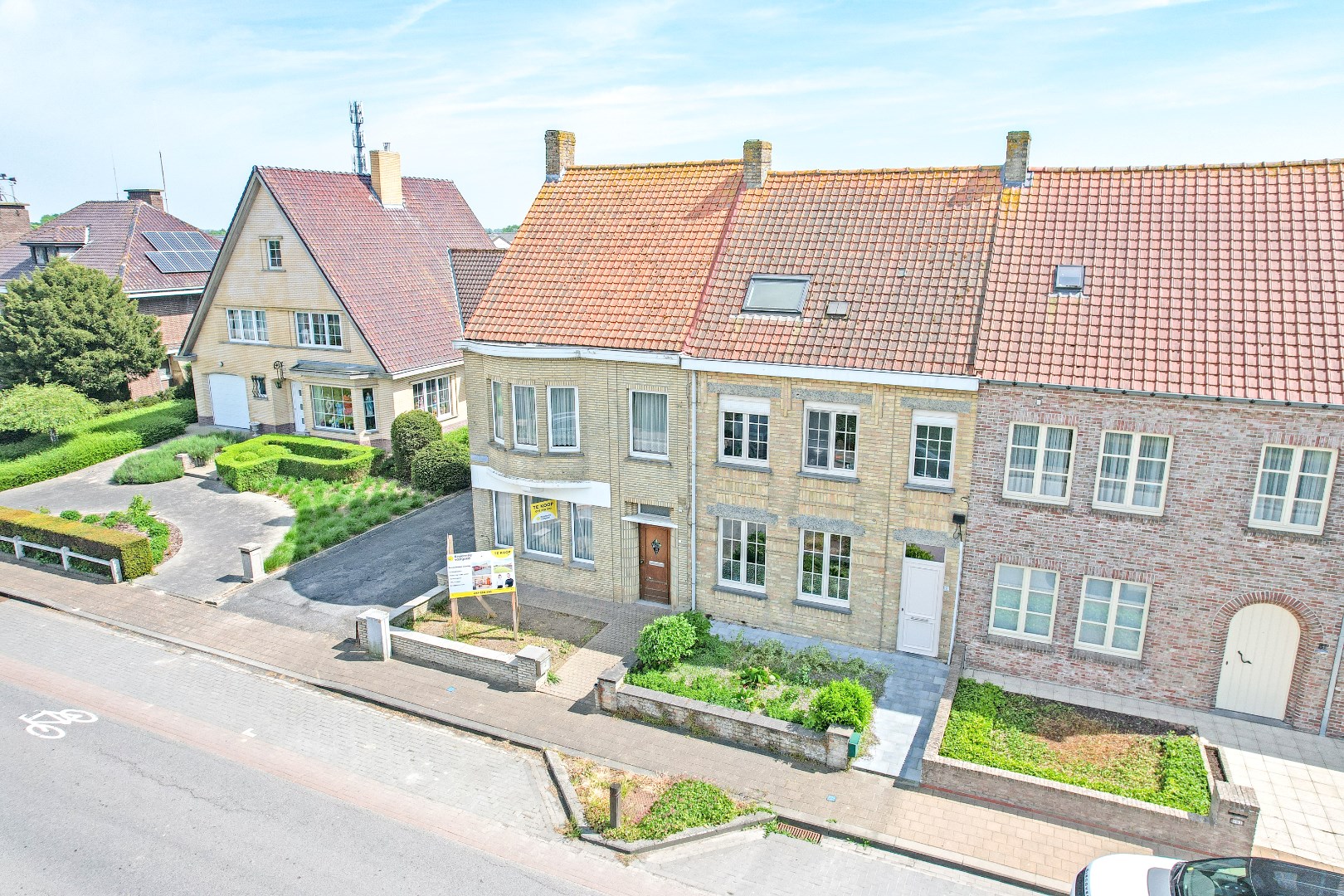 Ruime gezinswoning met zuidgerichte tuin op 477m². 