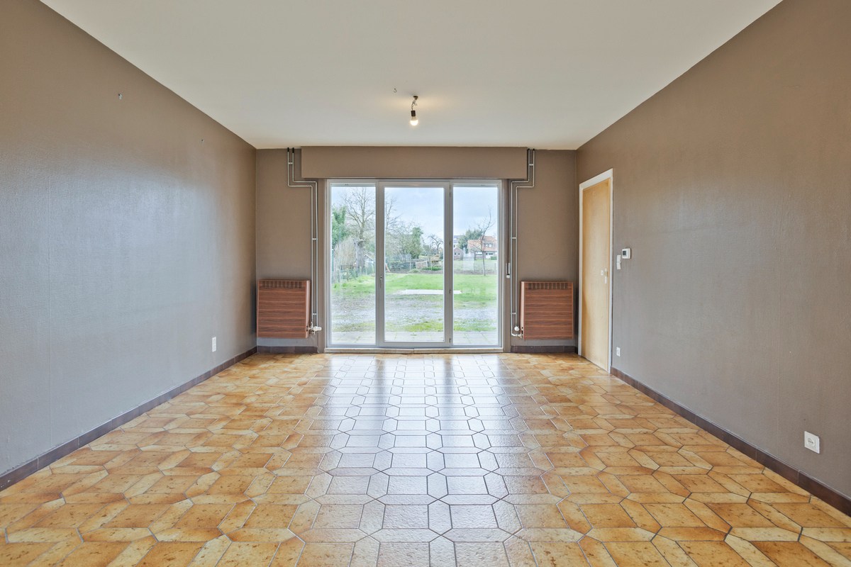 Open bebouwing met 3 slaapkamers, tuin en 2 garages op een perceel van 1108 m² in Haasrode! – EPC 363 kWh/m² - bewoonbare opp. 196 m² 