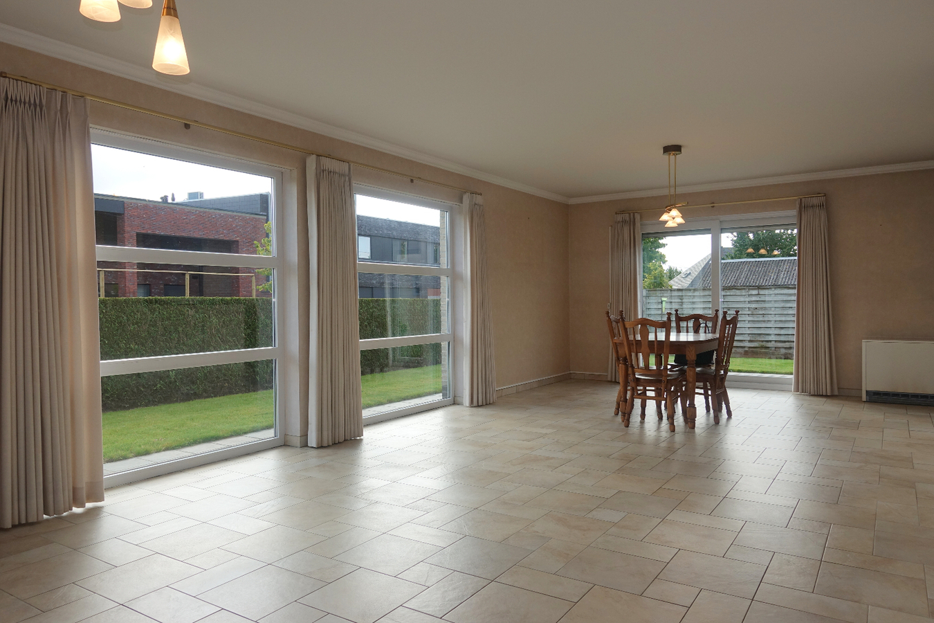 Instapklare halfopen woning 