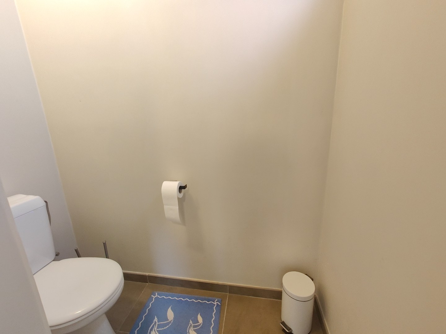 Charmante woning te huur op toplocatie vlakbij het centrum van Ardooie. 