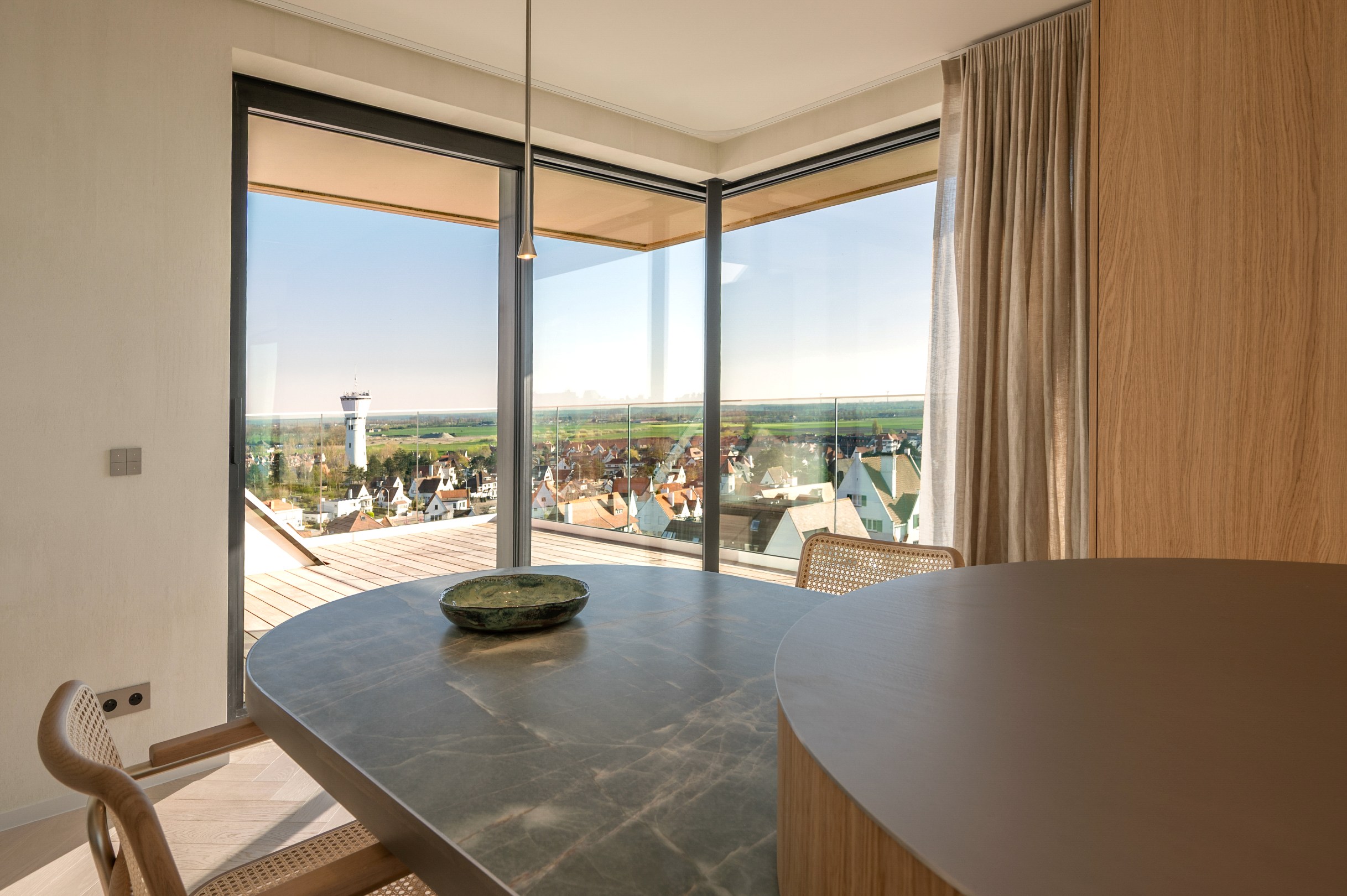 Appartement en duplex exceptionnel à vendre avec vue panoramique dans la résidence Duinrésidence. 