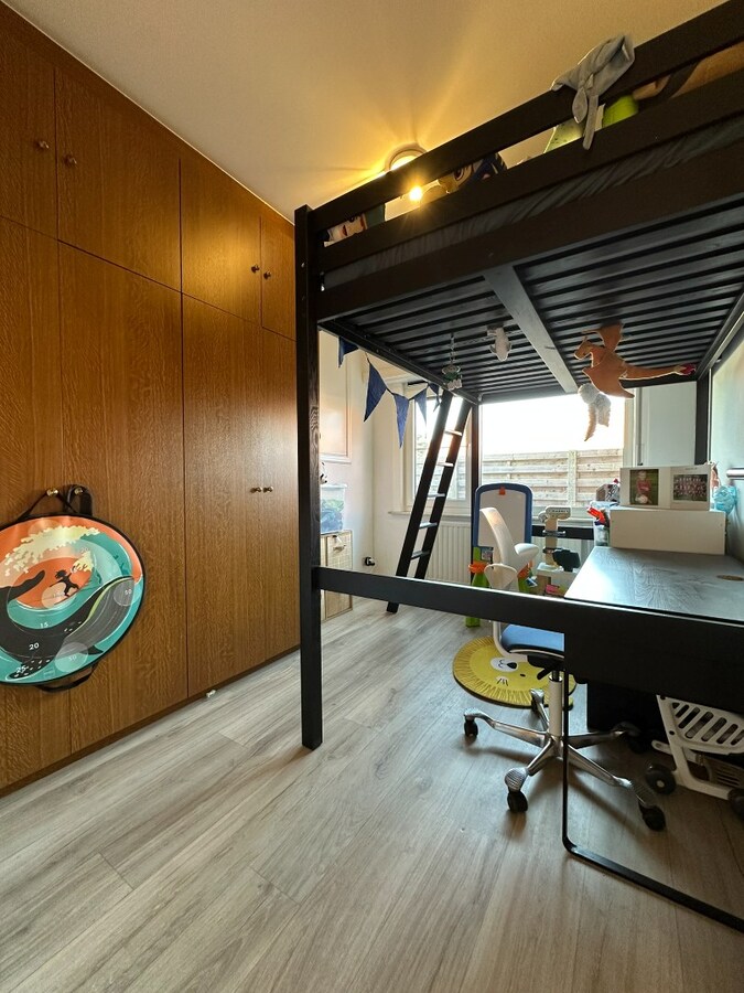 Gerenoveerde laagbouwwoning met 3 slaapkamers op toplocatie 