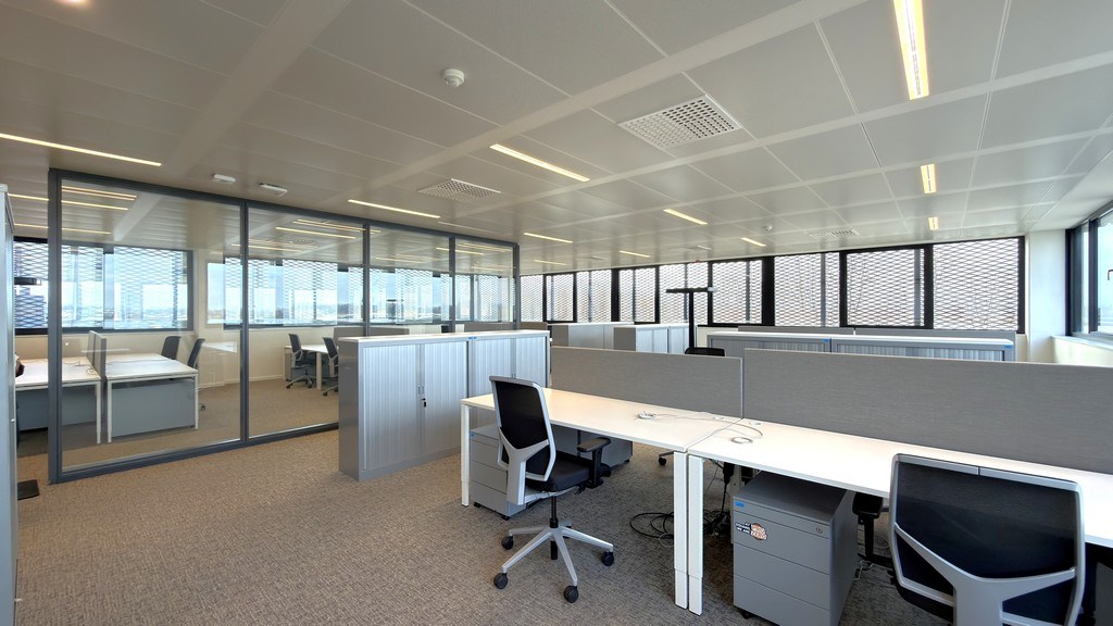 Duurzame kantoren te huur in industriezone te Hoboken