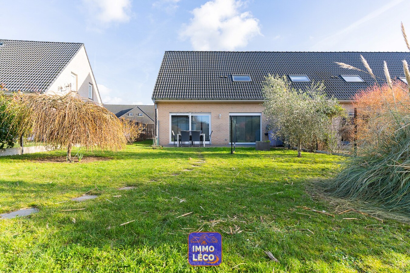 3 façades dans un clos résidentiel prisé, COUP DE COEUR ! 