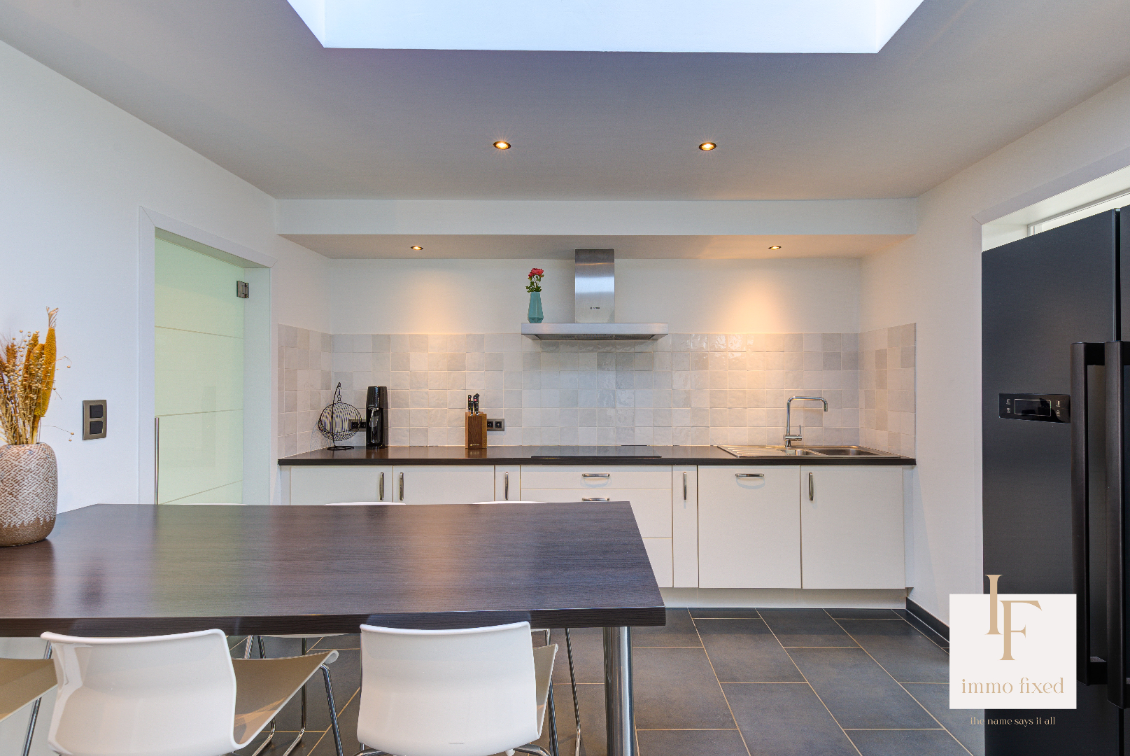 Instapklare woning met 2 SLKS te Schoten! 