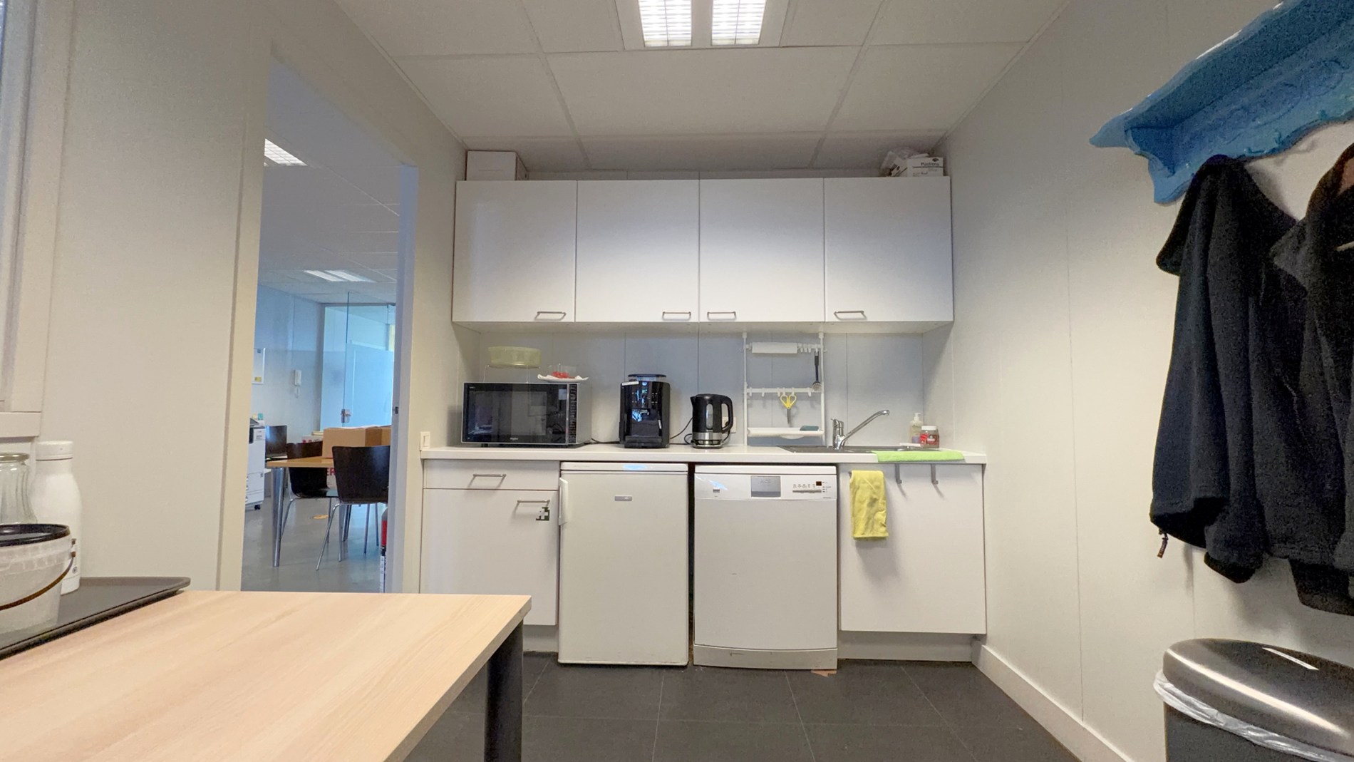 Kantoor te huur op toplocatie aan klaverblad E40xE17 in Gent