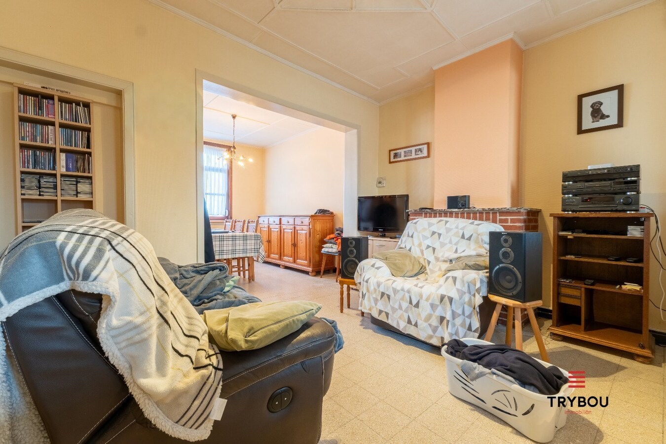 Te renoveren halfopen woning op ruim perceel van 1422m² in Brielen 