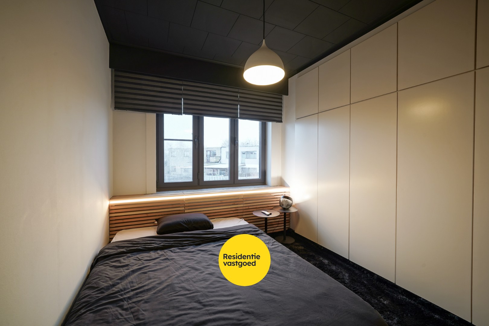 Ruime bel-étage woning met tuin en garage op rustige ligging te Bredene 