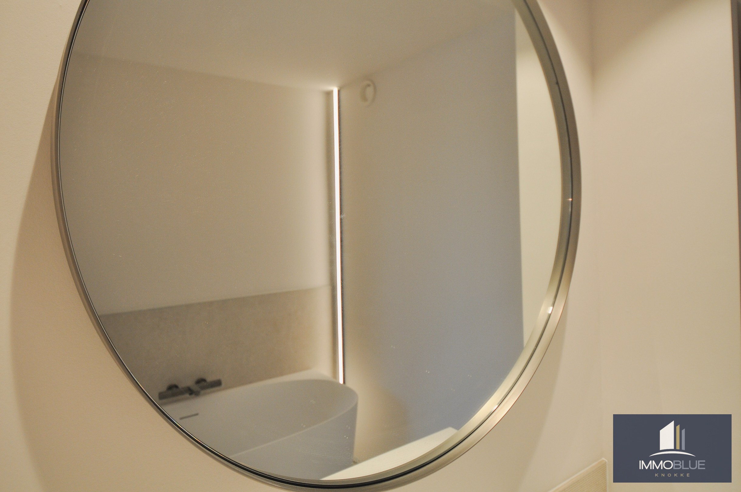 Appartement de luxe avec vue sur mer et finitions haut de gamme. 