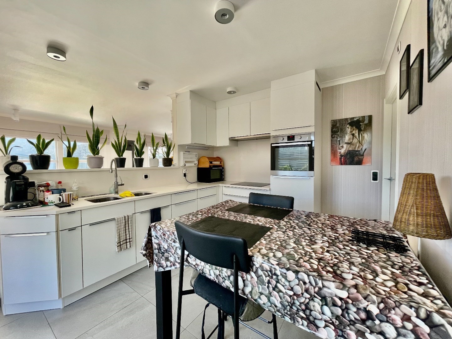 VERLAAGDE PRIJS - Gelijkvloerse villa met prachtige tuin op 850m² 