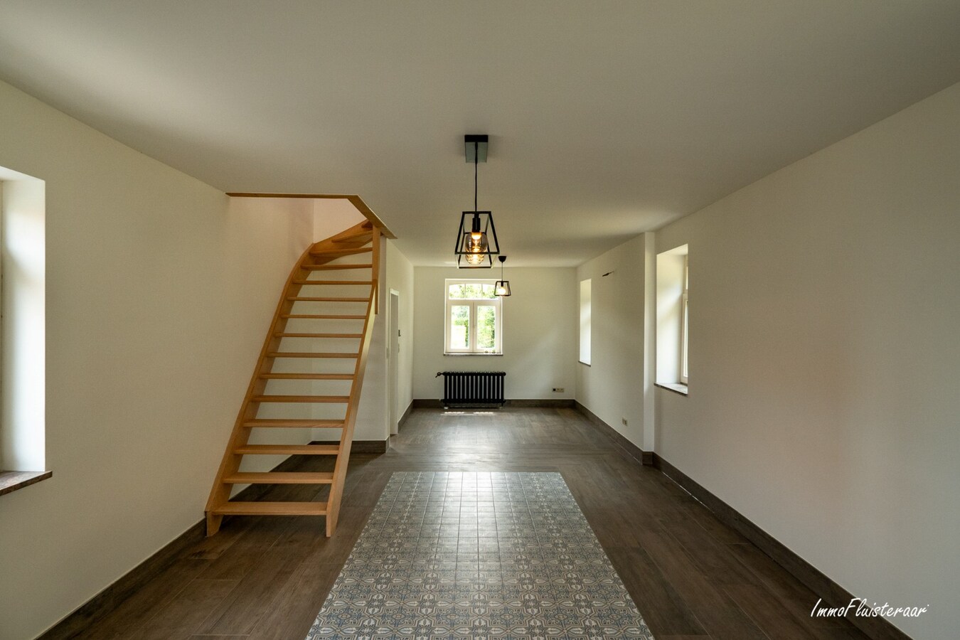 Charmante gerenoveerde woning met stalgebouw op ca. 2,6ha te Herk-de-Stad 