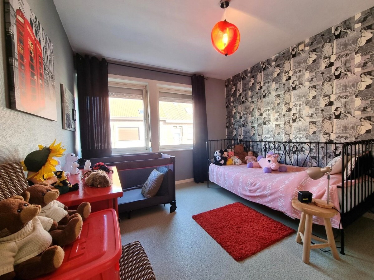 Toffe, ruime en lichtrijke gezinswoning met knappe zuidgerichte tuin - Heist 