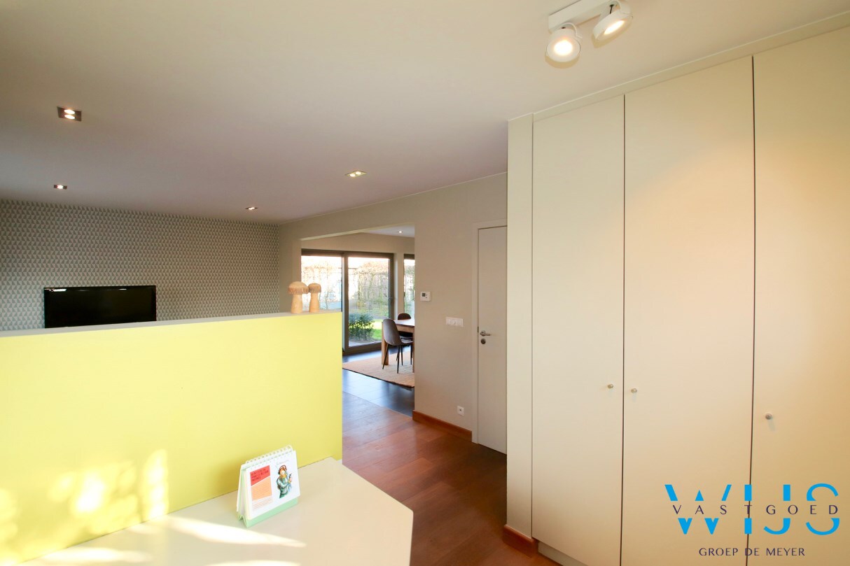 Mooie tijdloze en centraal gelegen open bebouwing 