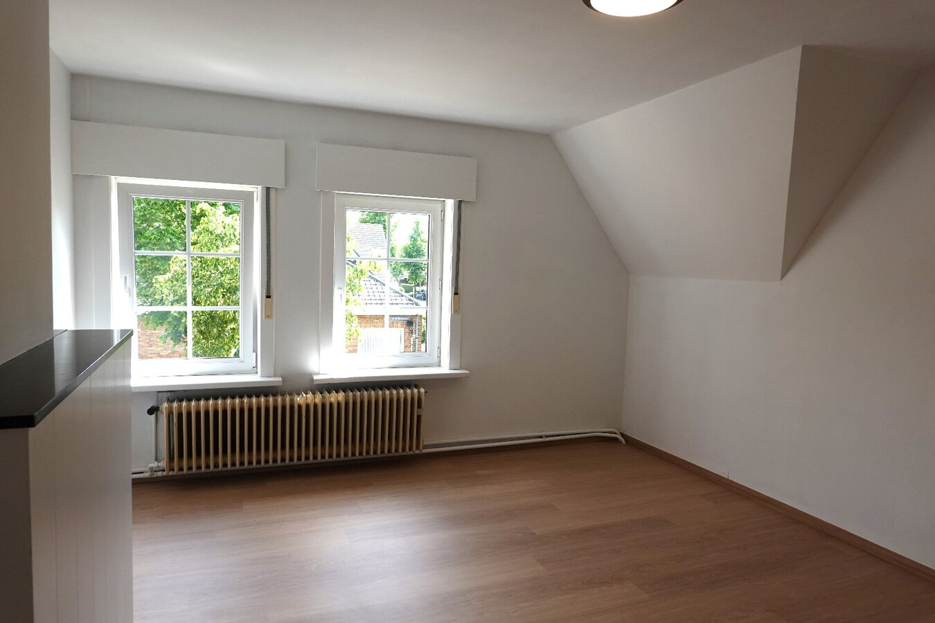 Te huur: ruime woning met 5 slaapkamers, tuin en garage 
