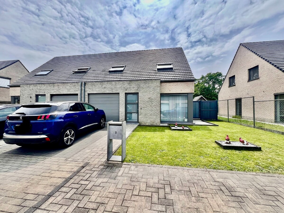 Rustig gelegen gezinswoning gelegen te Wijnendale 
