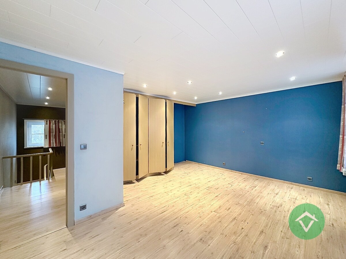 Handelspand met woonst op topligging in Gistel 