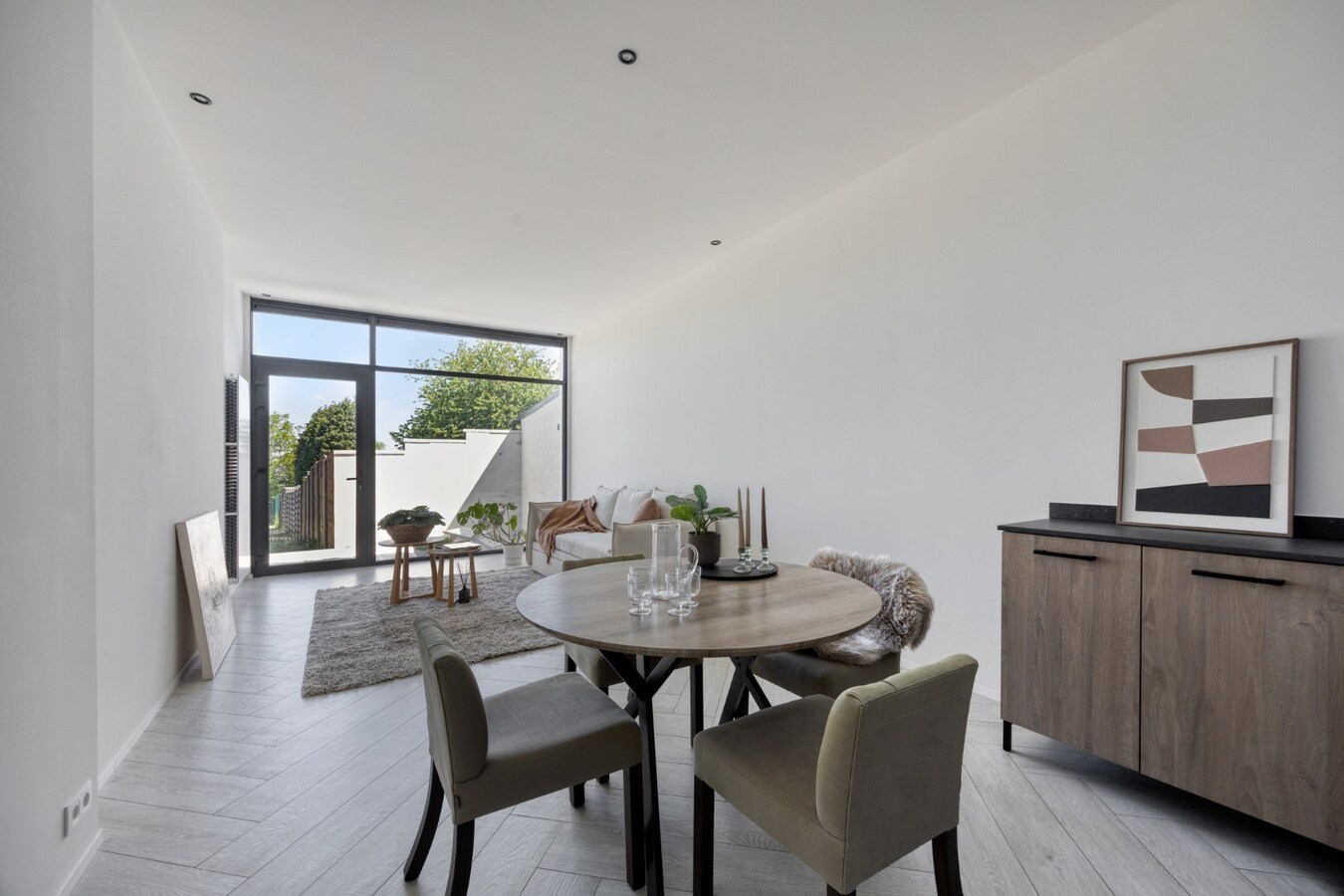 Prachtig volledig gerenoveerde woning met tuin en 3 slaapkamers in Tienen 