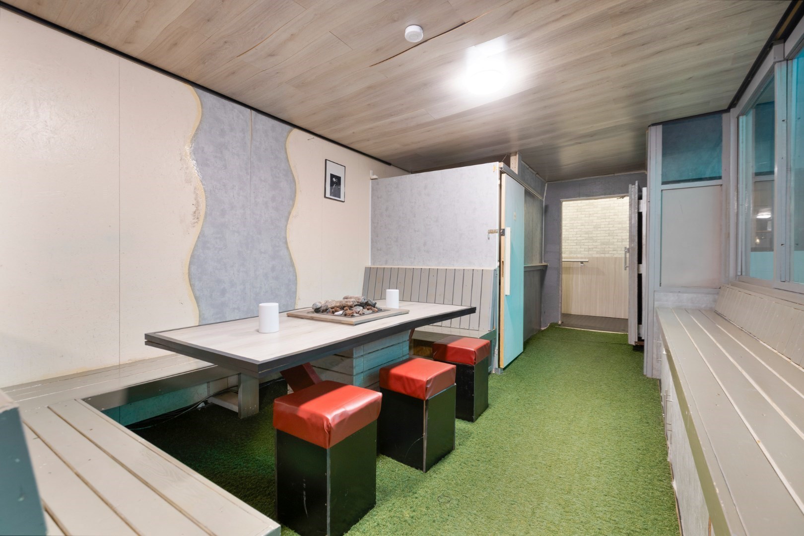 Handelshuis met tal van mogelijkheden in Geel 