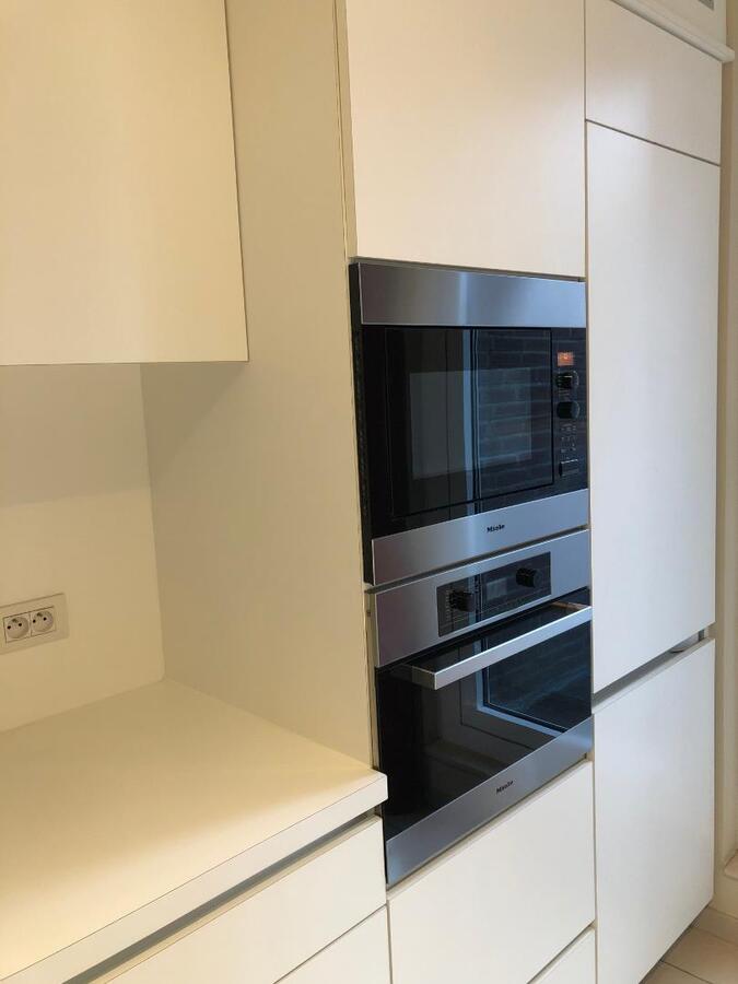 Bijzonder ruim 2-slpk-luxeappartement in centrum De Pinte 