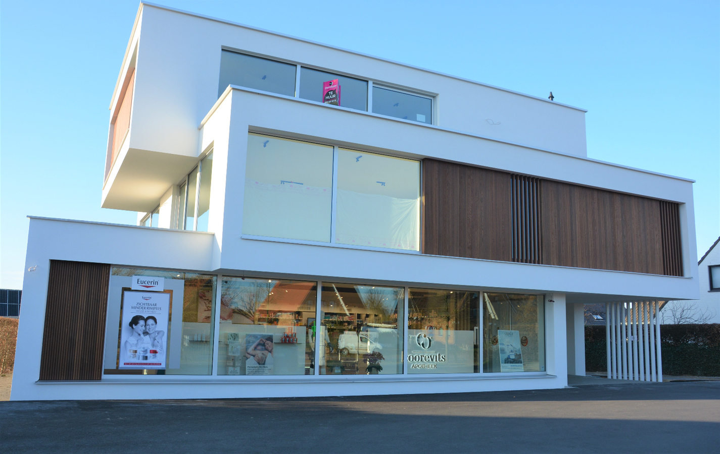 Kwalitatief nieuwbouwappartement met  enorm terras 