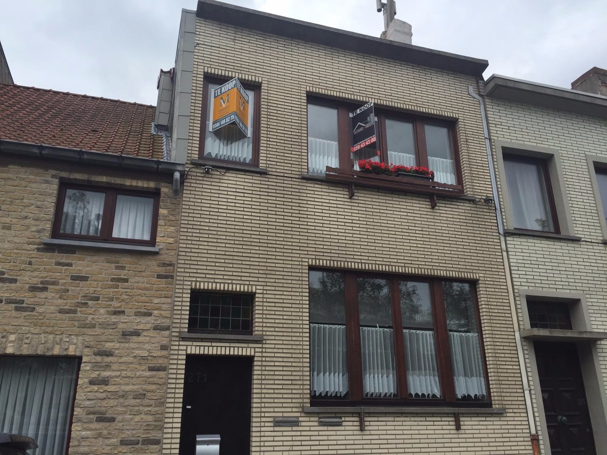 INSTAPKLARE CENTRAAL GELEGEN WONING NABIJ WELLINGTON GOLF CLUB 
