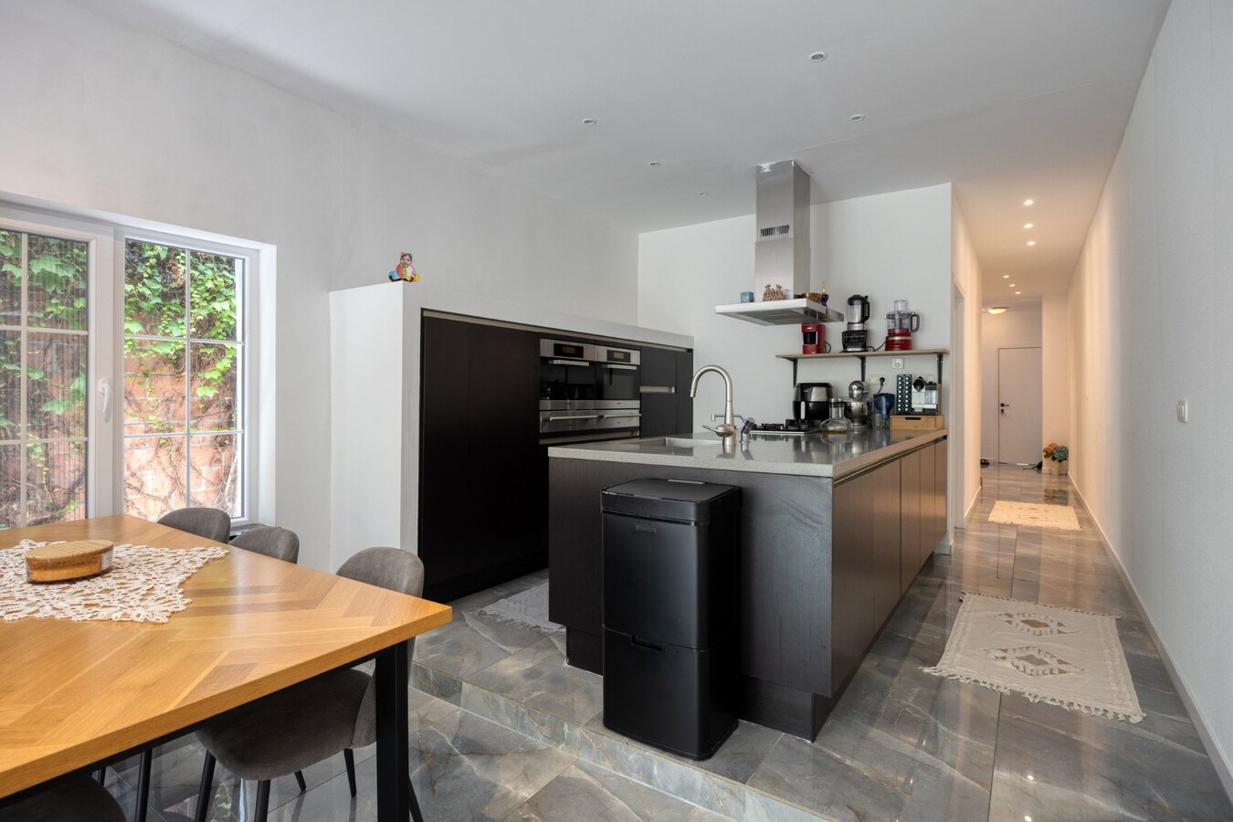 Modern handelshuis met 4 slaapkamers in het centrum van Duffel 