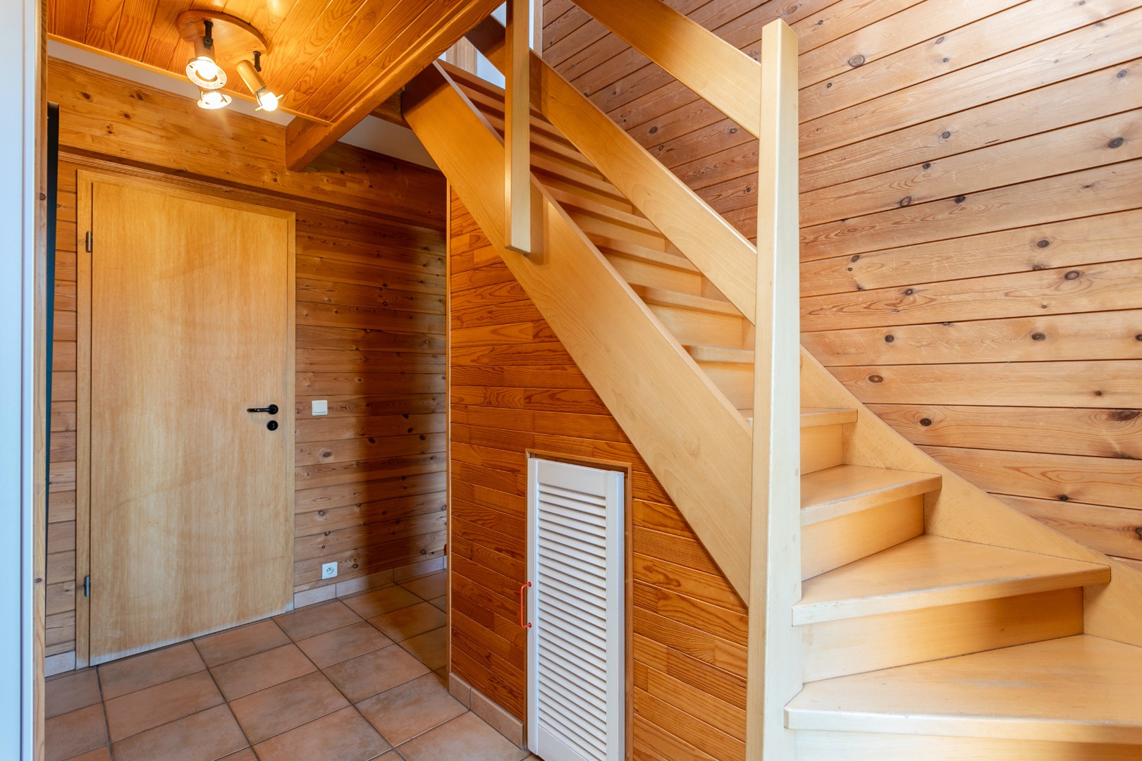 Ruime woning gelegen in een groene omgeving 