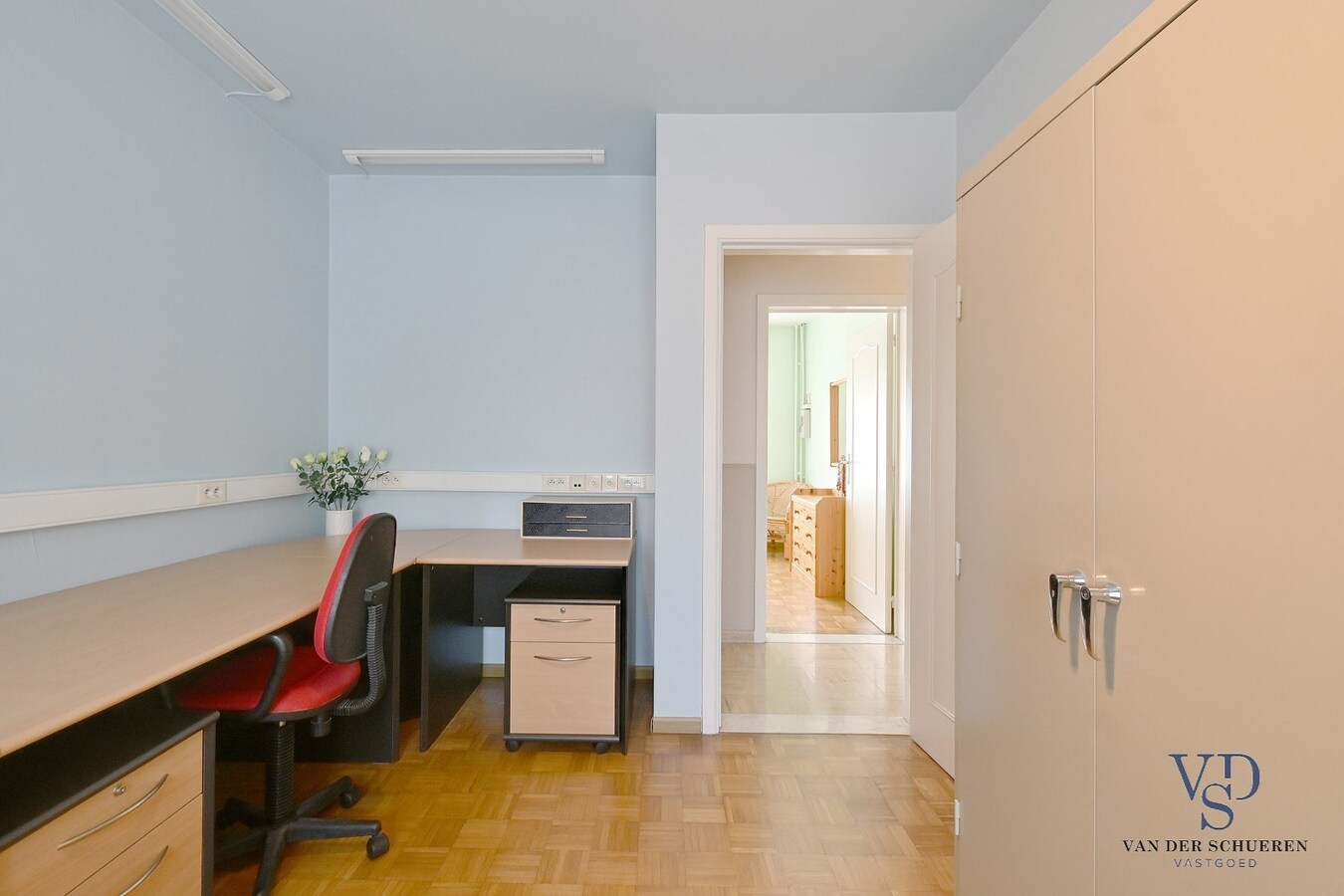 Statige villa in rustige residentiële wijk 