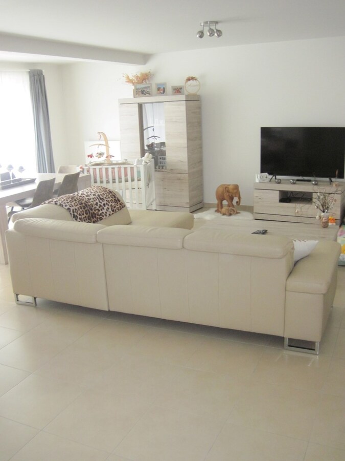 Ruim appartement met 2 terrassen. 