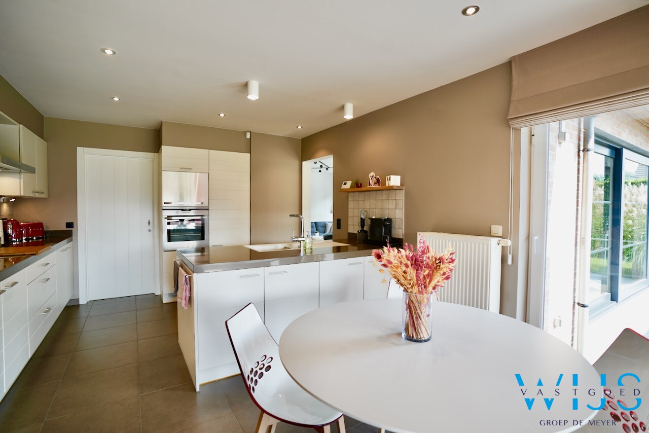 Schitterende gezinswoning op 835 m² te Knesselare 