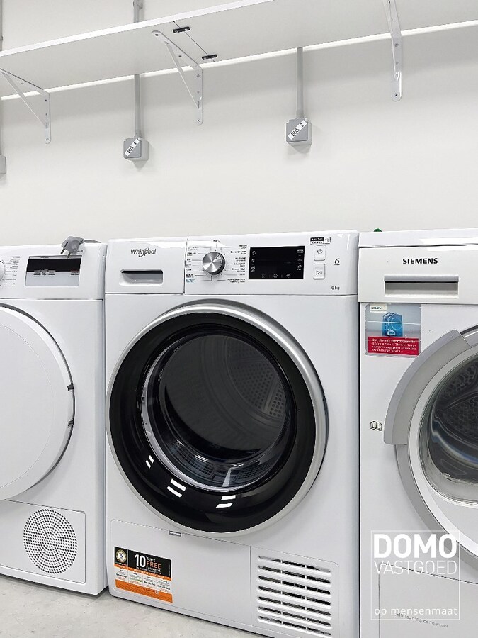 LUXUEUS EN BEMEUBELD 1 SLAAPKAMER APPARTEMENT TE TUILT (KURINGEN) 