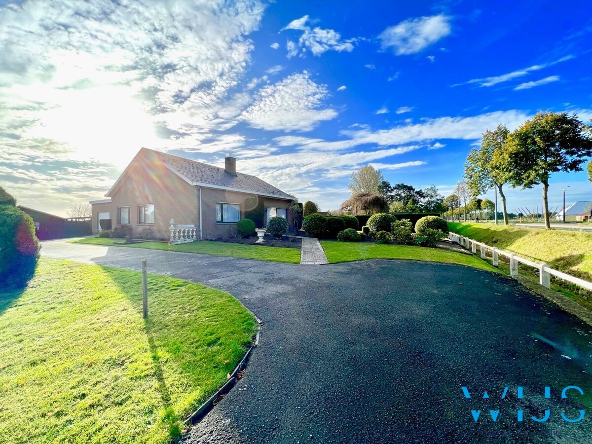 Zeer goed onderhouden woonhuis op 1.165m² te ERTVELDE ! 