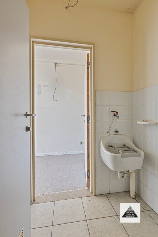 Handelsruimte/praktijkruimte van 23 m² op commerciele locatie! 