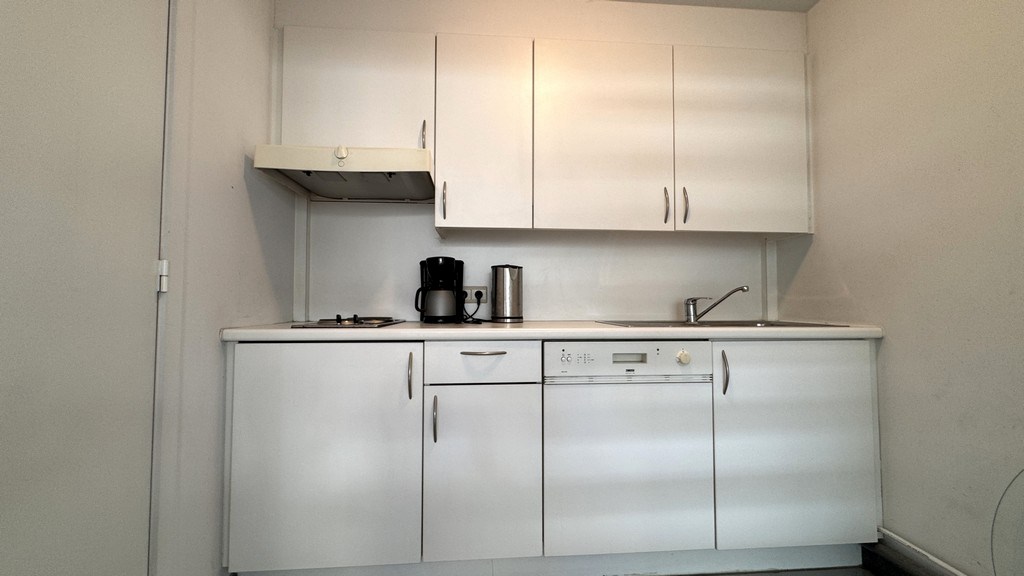 Handelsgelijkvloers te huur vlakbij de Coupure in Gent