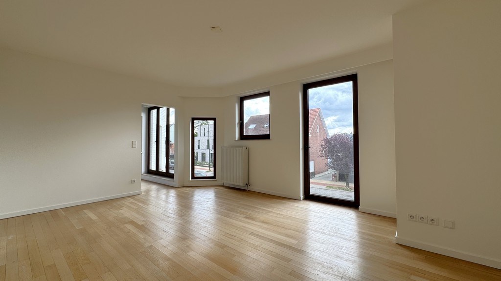 Instapklaar kantoor te huur nabij N12 in Schilde