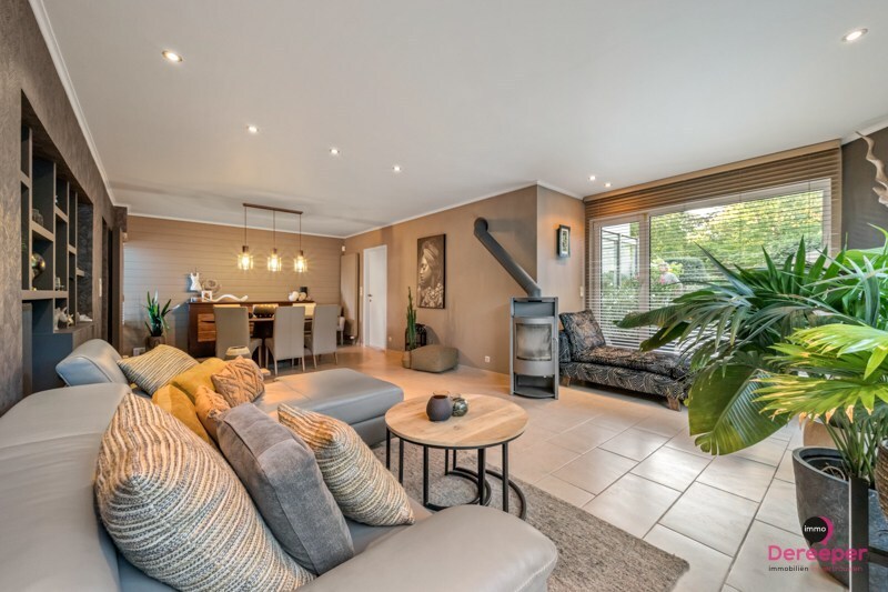 Commercieel sterk handelspand met woonst en opslag op topligging – alles op één perceel van 817m² 